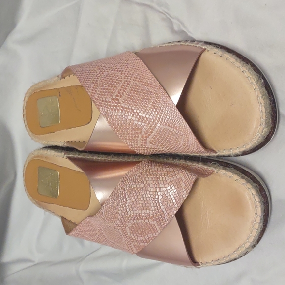 Kanna Metallic Pink Slide Sandals Size 10 US/Euro Size 42 - Picture 2 of 10